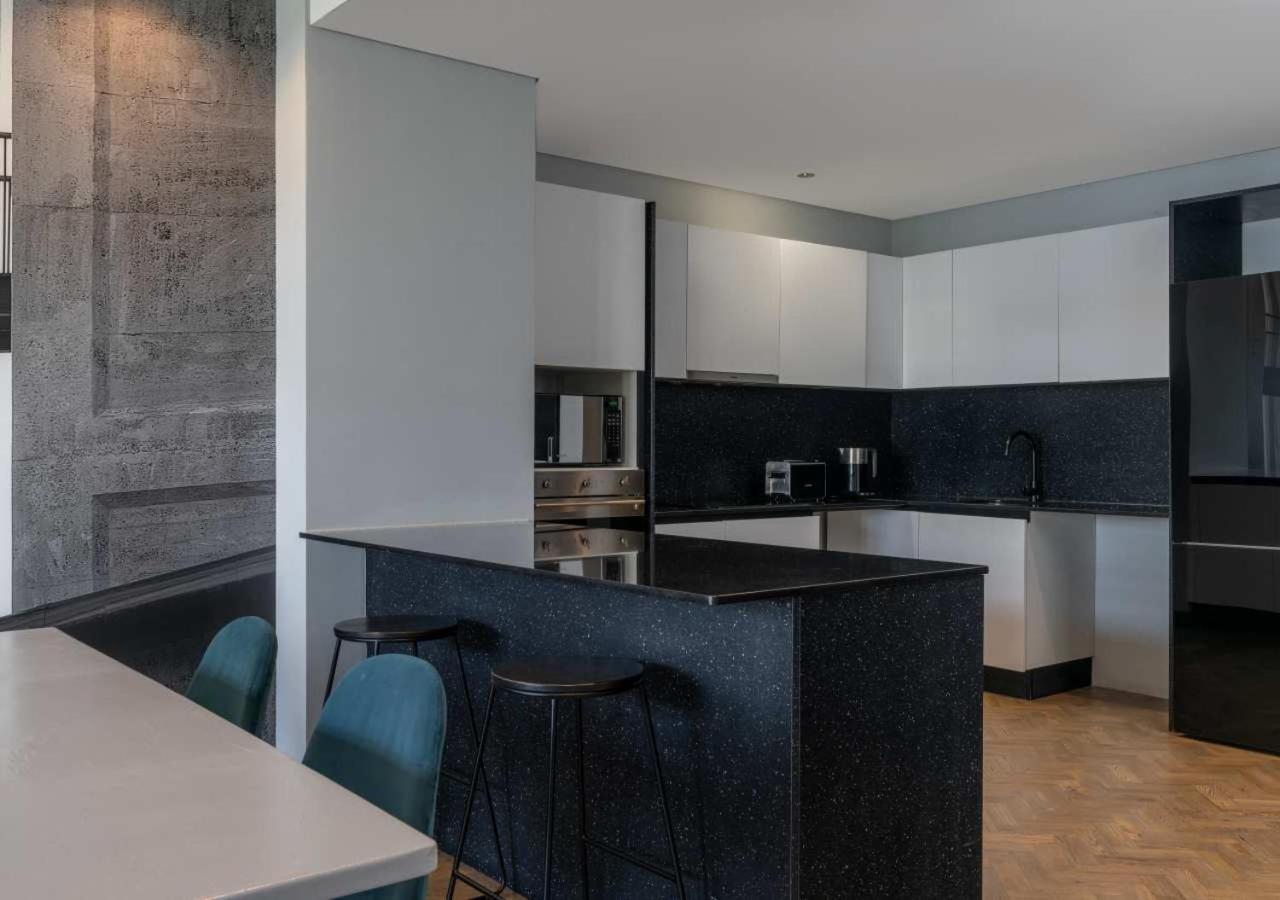The Onyx By Newmark