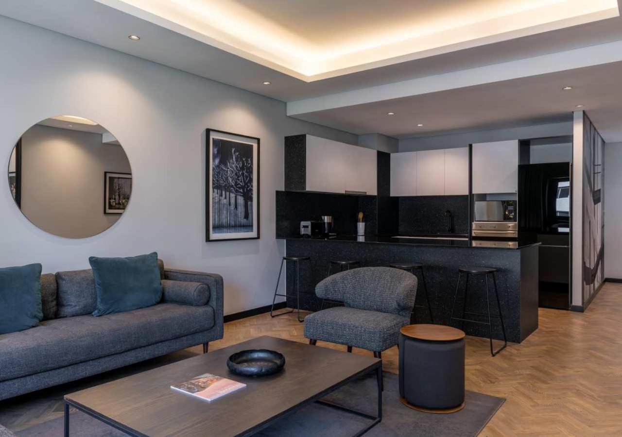 The Onyx By Newmark