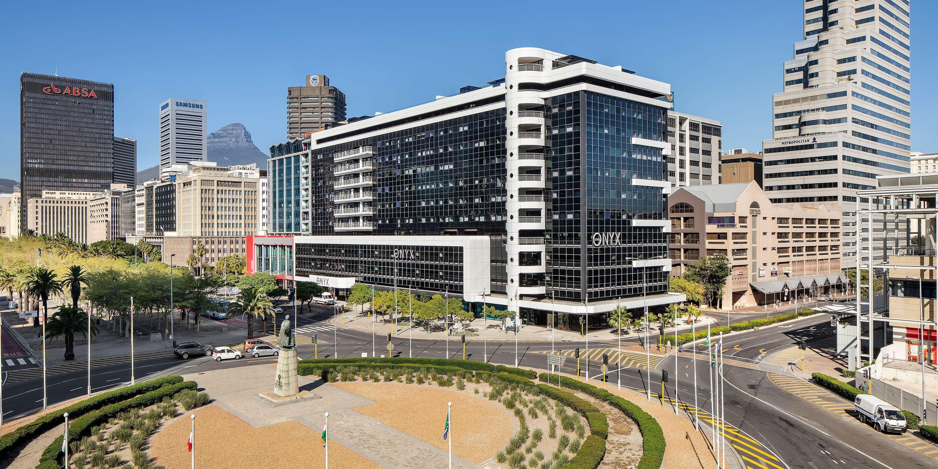 The Onyx By Newmark 4* Cape Town