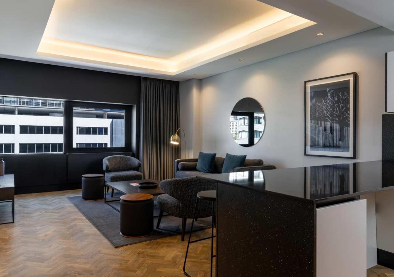 The Onyx By Newmark Hotel