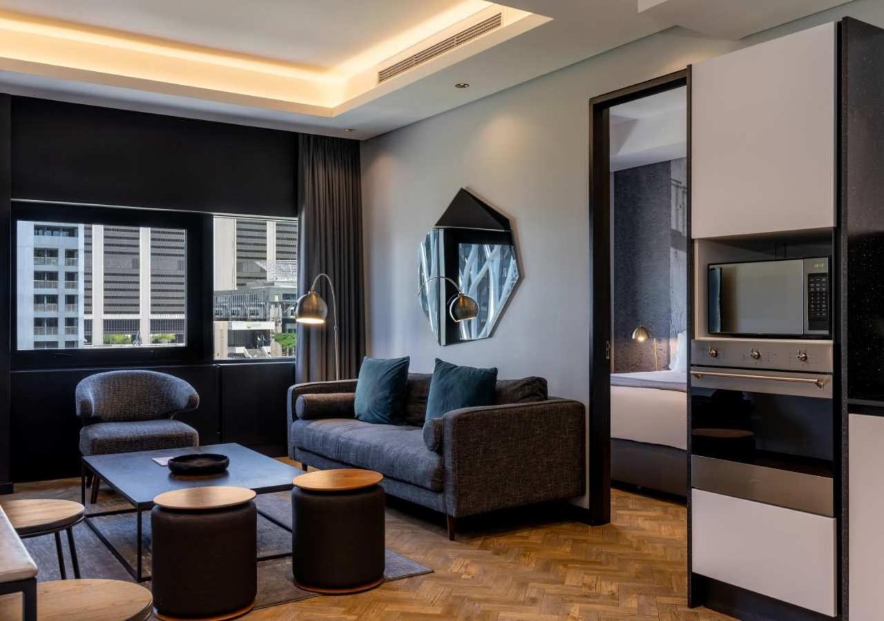 The Onyx By Newmark Hotel